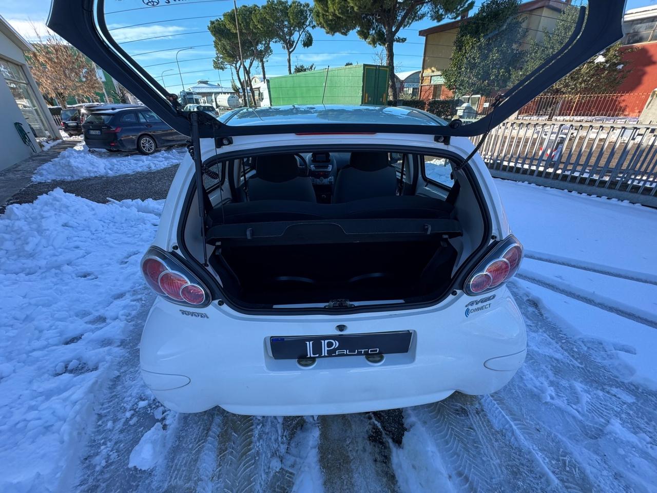 Toyota Aygo 1.0 12V VVT-i 5 porte Now Connect