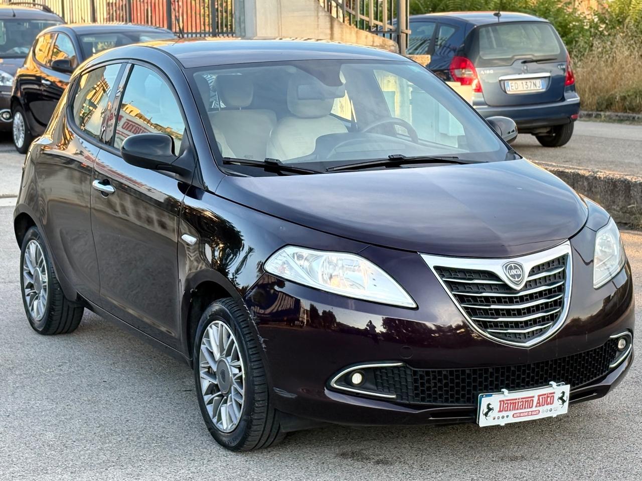 Lancia Ypsilon 1.3 MJT 95CV Platinum FULL/Pelle