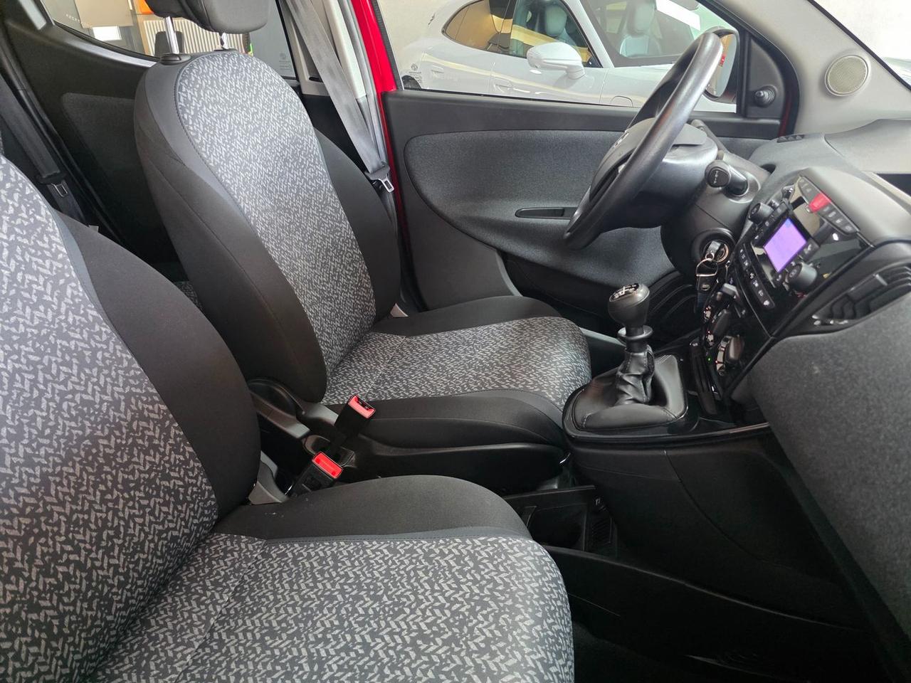 Lancia Ypsilon Silver 1.0 HYBRID #11884