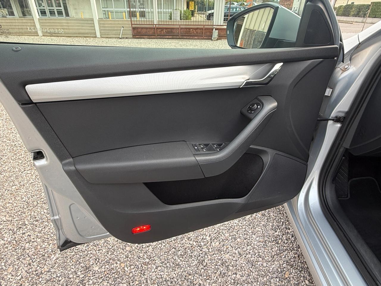 Skoda Octavia 1.6 TDI CR 105 CV DSG Wagon Executive