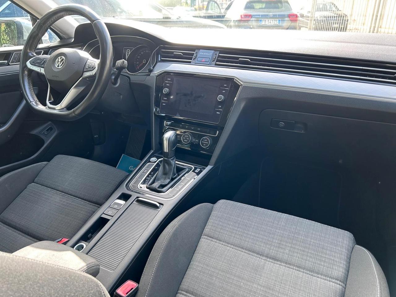 Volkswagen Passat Variant 1.6 TDI SCR DSG Business BMT