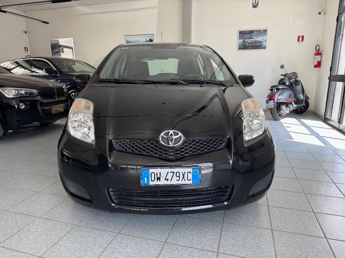 TOYOTA YARIS 1.4 D-4D 5p. Sol ADATTA NEOPATENTATI
