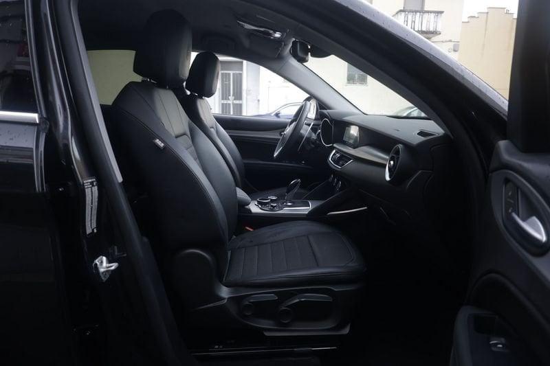 Alfa Romeo Stelvio Alfa Romeo Stelvio 2.2 Turbodiesel 210 CV AT8 Q4 Executive 154KW ANNO 2019