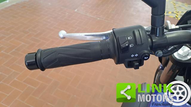 YAMAHA MT-07 .
