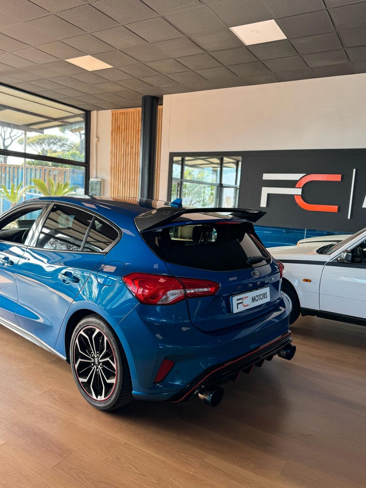 Ford Focus 1.0 EcoBoost Hybrid ST-Line