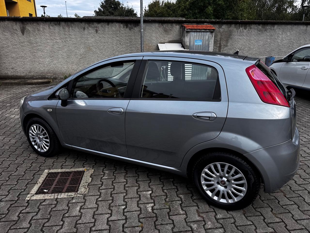 Fiat Grande Punto 1.2 5 porte Dynamic neopatentati