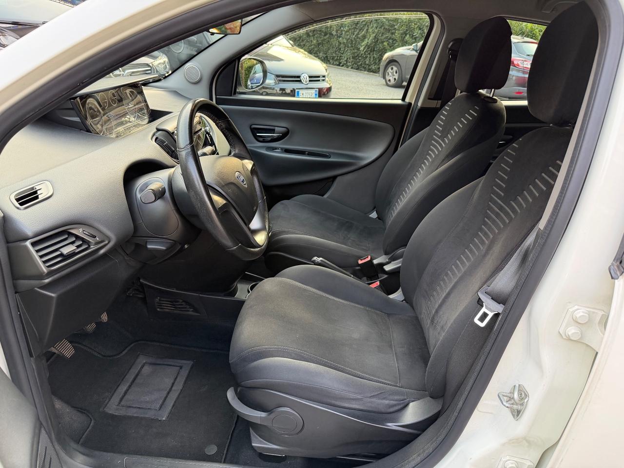 Lancia Ypsilon 1.2 benzina