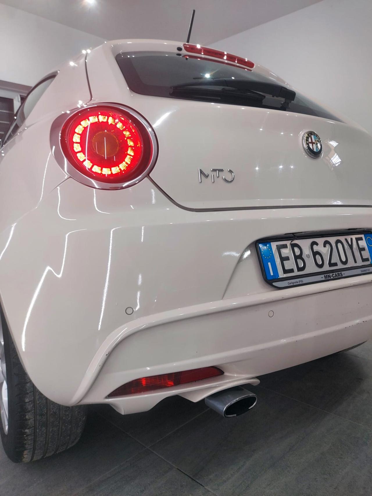 Alfa Romeo MiTo 1.3 JTDm-2 95 CV S&S Distinctive Sport Pack