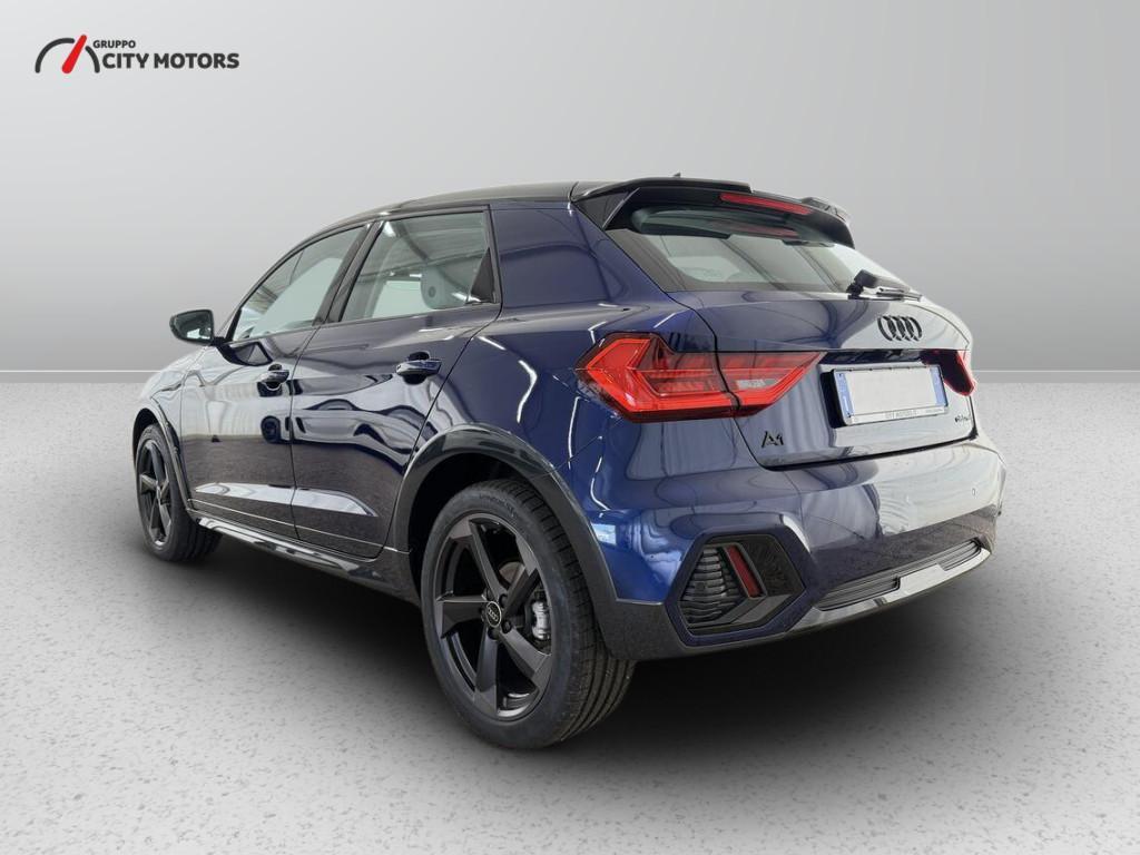 Audi A1 30 1.0 TFSI Identity Contrast S tronic