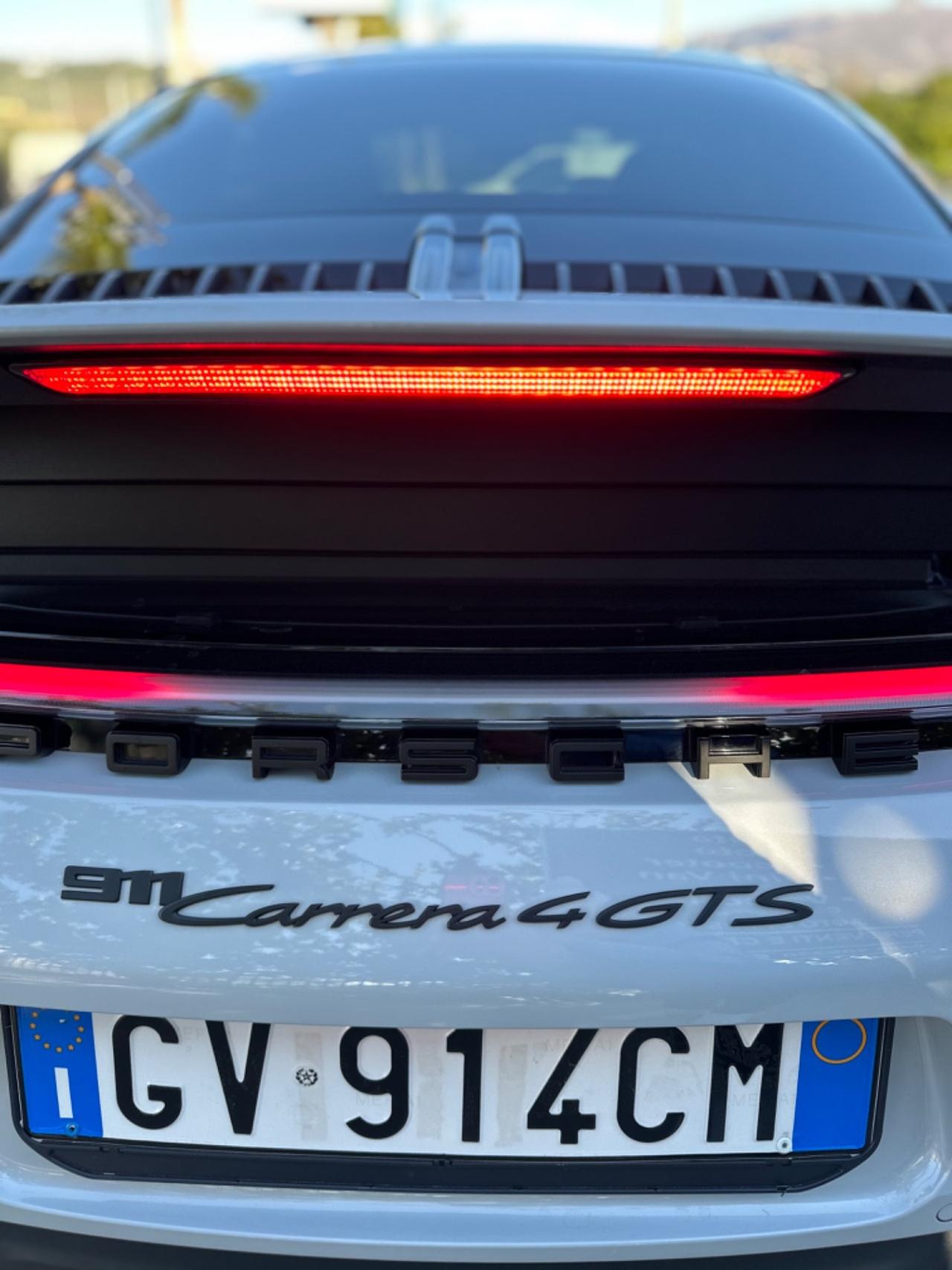 Porsche 911 ALLESTIMENTO 992 Carrera 4 GTS