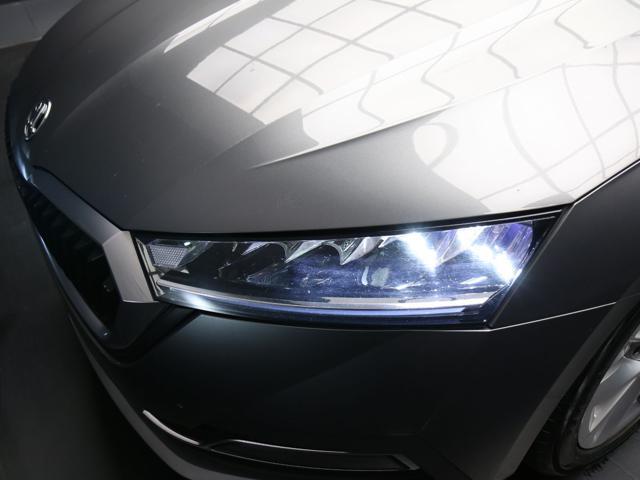 SKODA Octavia 2.0 TDI 116CV SCR DSG Wagon Style
