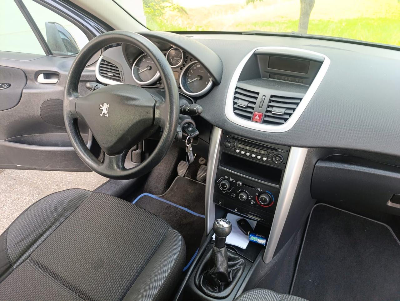 Peugeot 207 Plus 1.4 8V 75CV 5p. ECO GPL