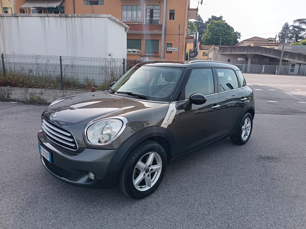 Mini 1.6 Cooper D Countryman 2012 ok neo patente
