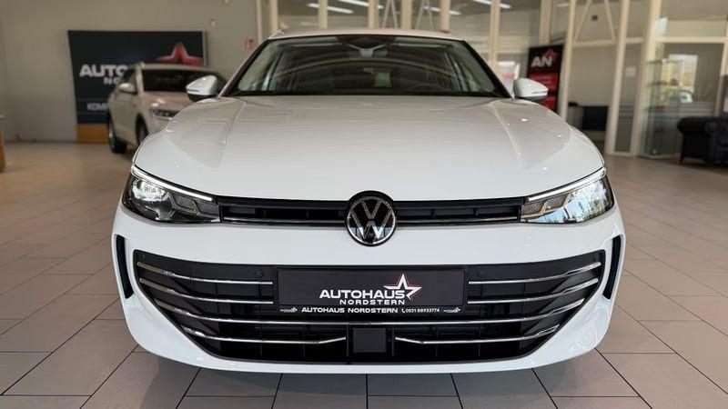 Volkswagen Passat Variant 2.0 TDI SCR EVO 110kW Business DSG Camera 360° LED 17"
