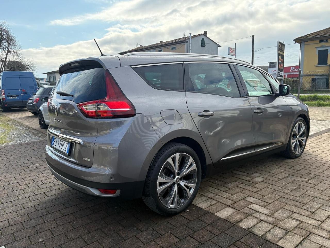 Renault Grand Scenic dCi 8V 110 CV EDC Energy Bose