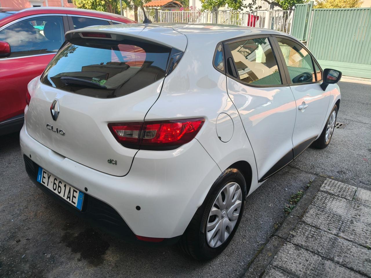 Renault Clio 1.5 DCI 75CV FULL OPTIONAL 2015