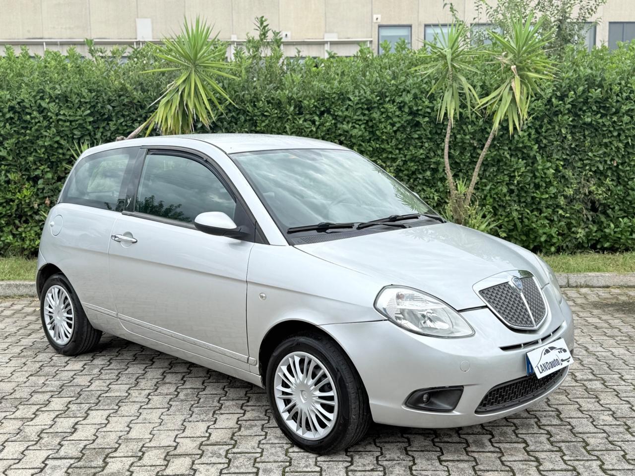 Lancia Ypsilon 1.3 MJT 75 CV 161.000KM !