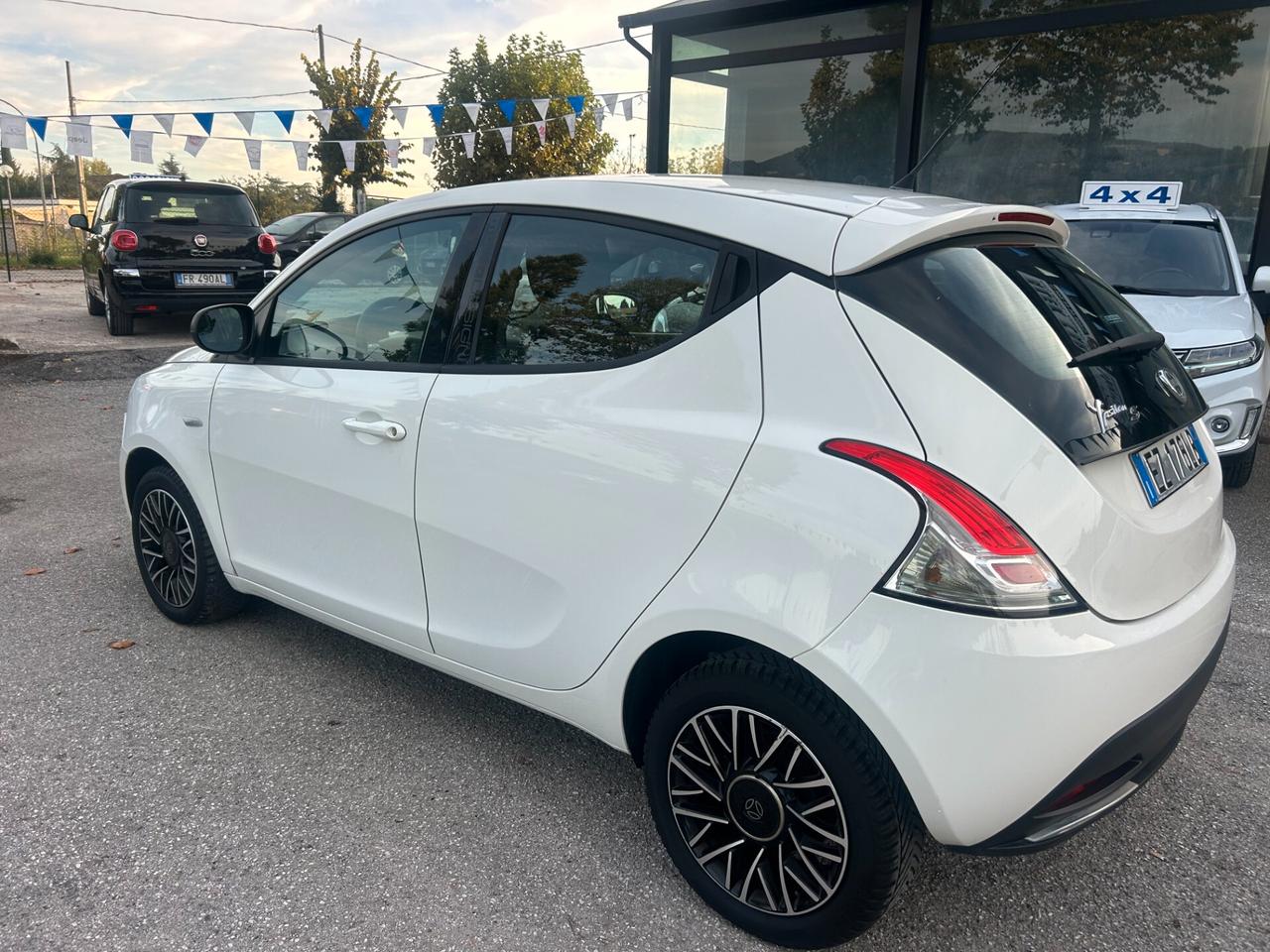 "UNA CHICCA" Lancia Ypsilon 1.2 69 CV 5 porte GPL Edition