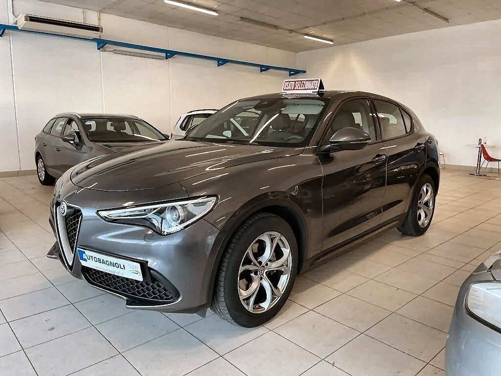 Alfa Romeo Stelvio SUPER 2.2 Turbodiesel AT8 42.000 KM.