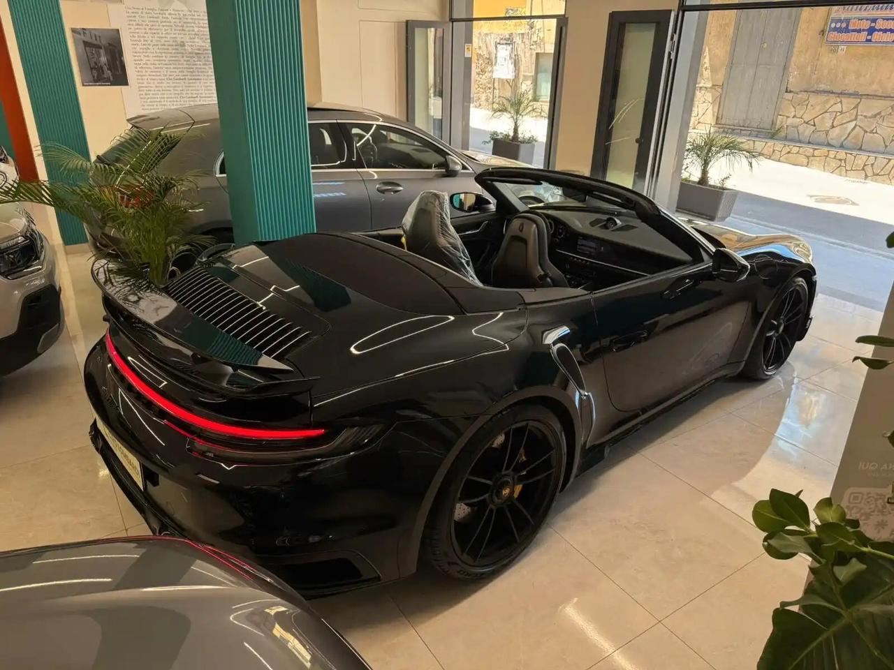 Porsche 911 Turbo Cabriolet 581 cv
