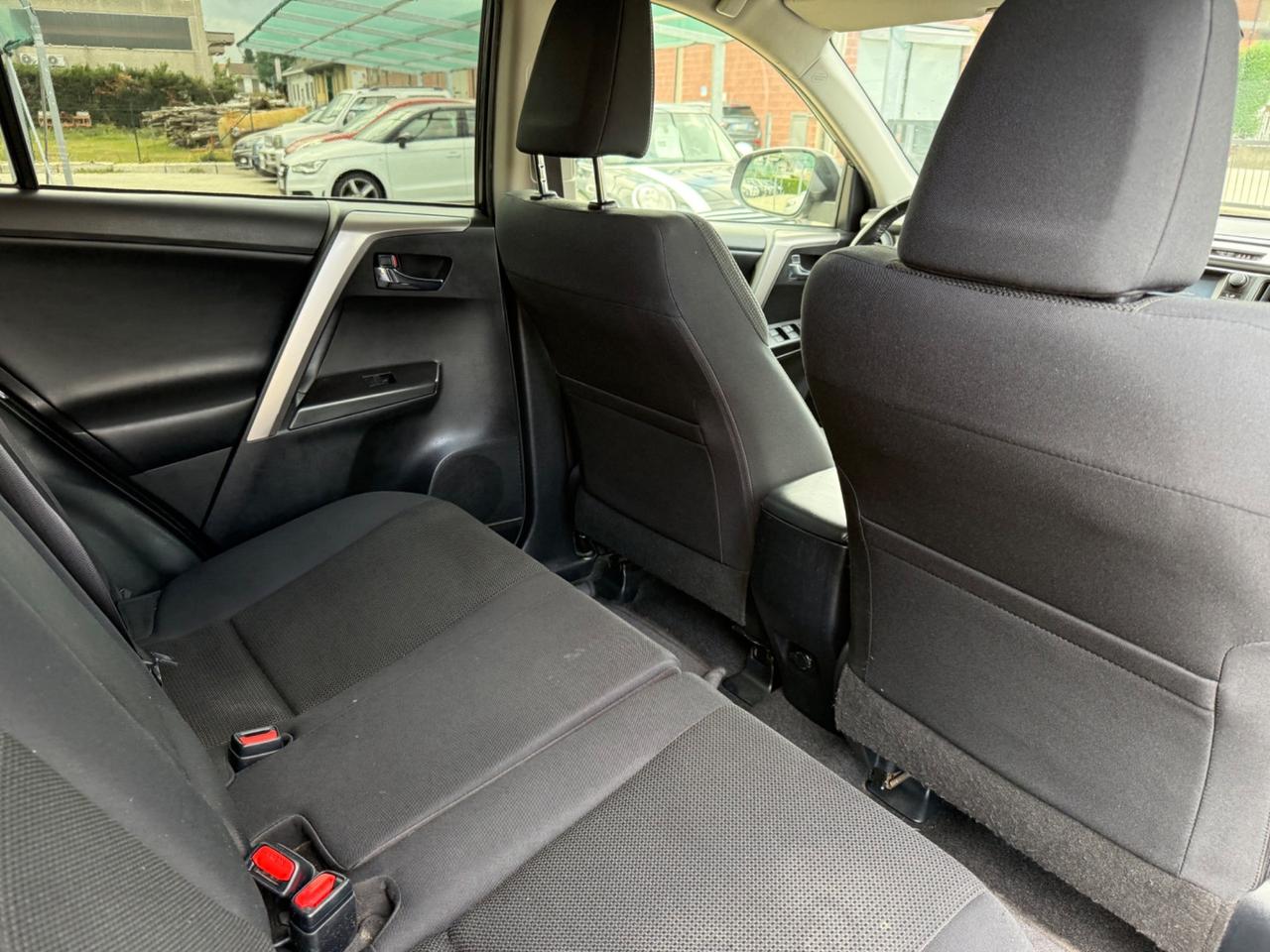 Toyota RAV 4 RAV4 2.0 D-4D 2WD Style