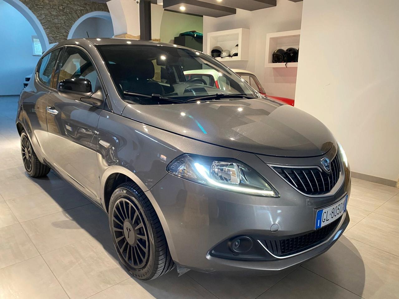 Lancia Ypsilon 1.0 FireFly 5 porte S&S Hybrid Ecochic