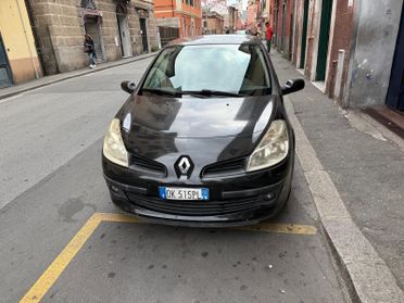 Renault Clio 1.2 16V 5 porte Le Iene