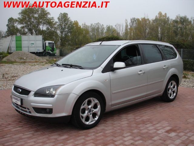 FORD Focus + 1.6 TDCi (110CV) S.W.