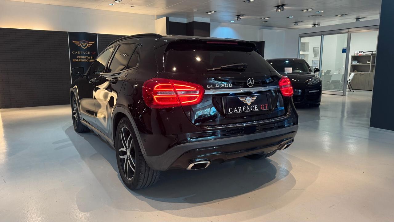 MERCEDES-BENZ GLA 200 1.6 B 156CV - 2015