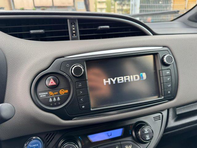 TOYOTA Yaris 1.5 Hybrid 5 porte Trend "Platinum Edition"