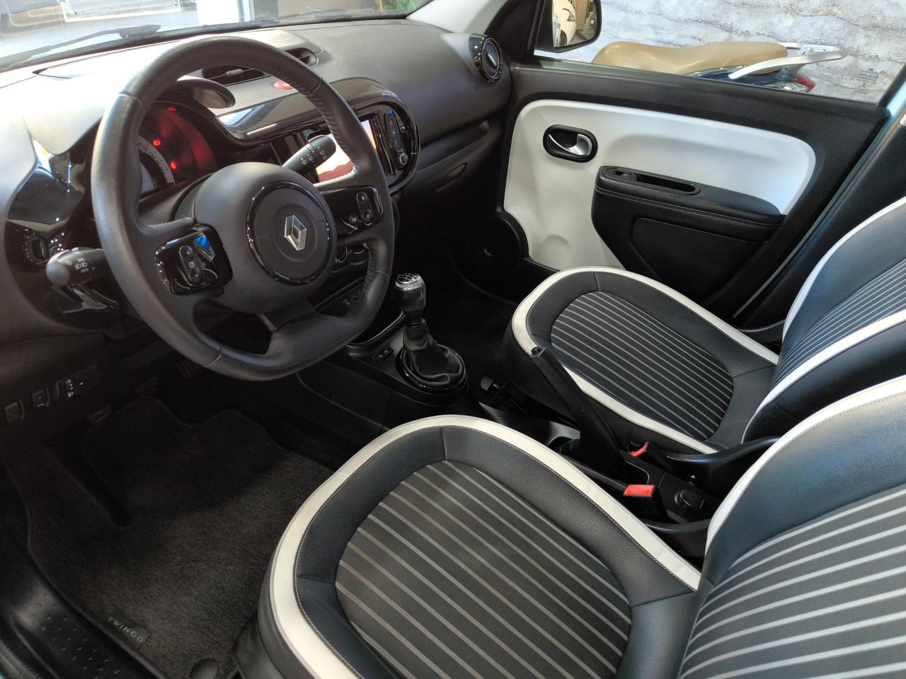 Renault Twingo SCe 65 CV Intens