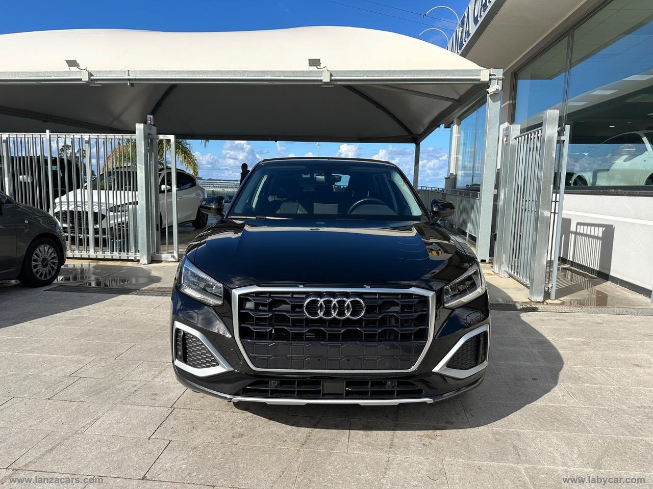 AUDI Q2 30 TDI Business Advanced