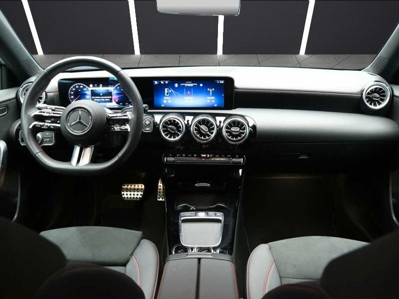 MERCEDES Classe A (W177) A 180 Automatic AM...