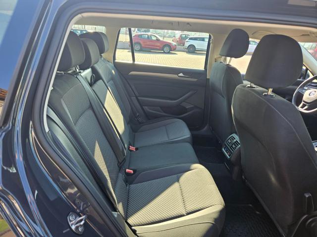 VOLKSWAGEN Passat Variant 2.0 TDI DSG BlueMotion Tech
