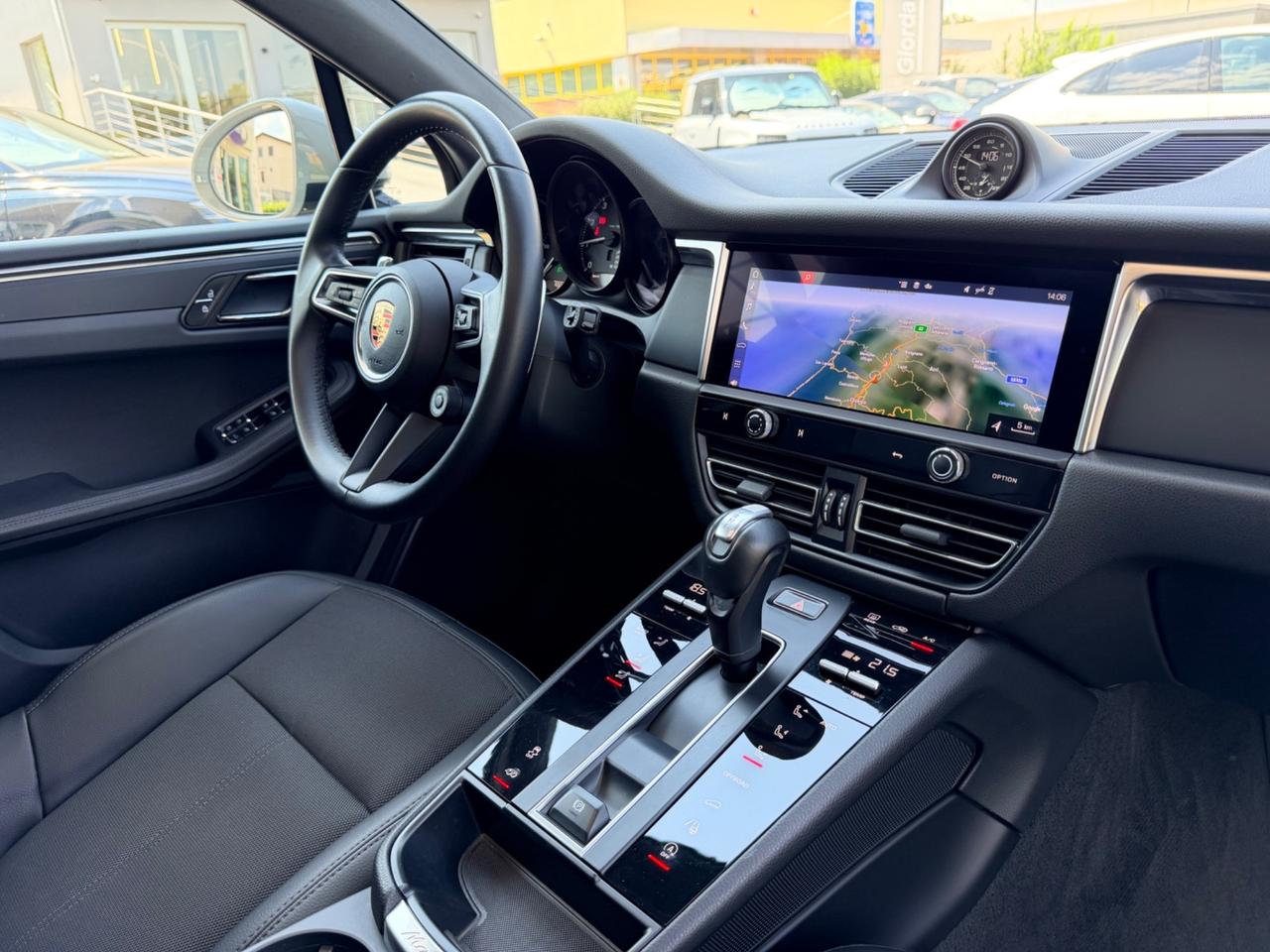 Porsche Macan 2.0 i 265cv open edition colore gesso