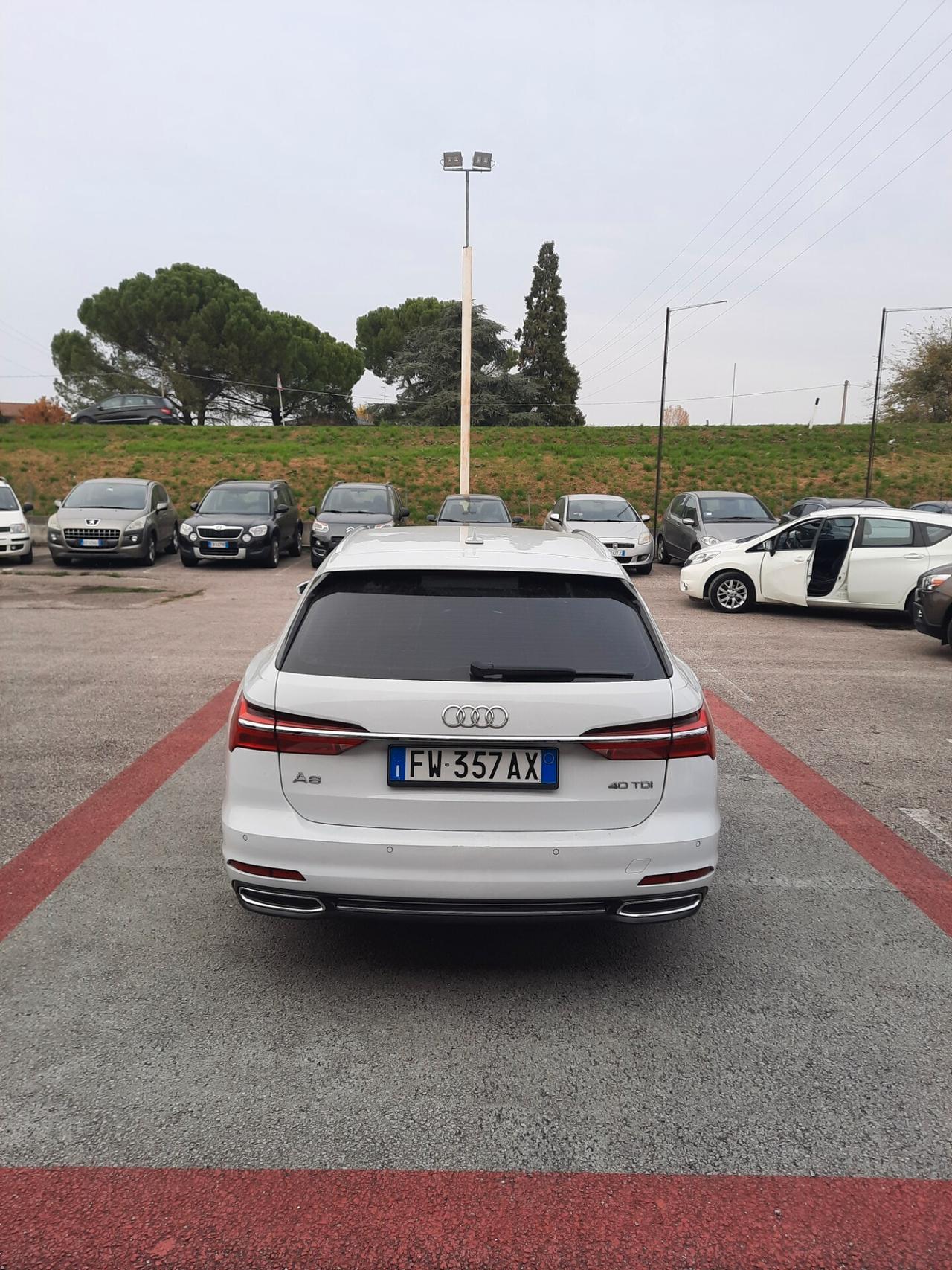 Audi A6 Avant 40 2.0 TDI S tronic Business Design