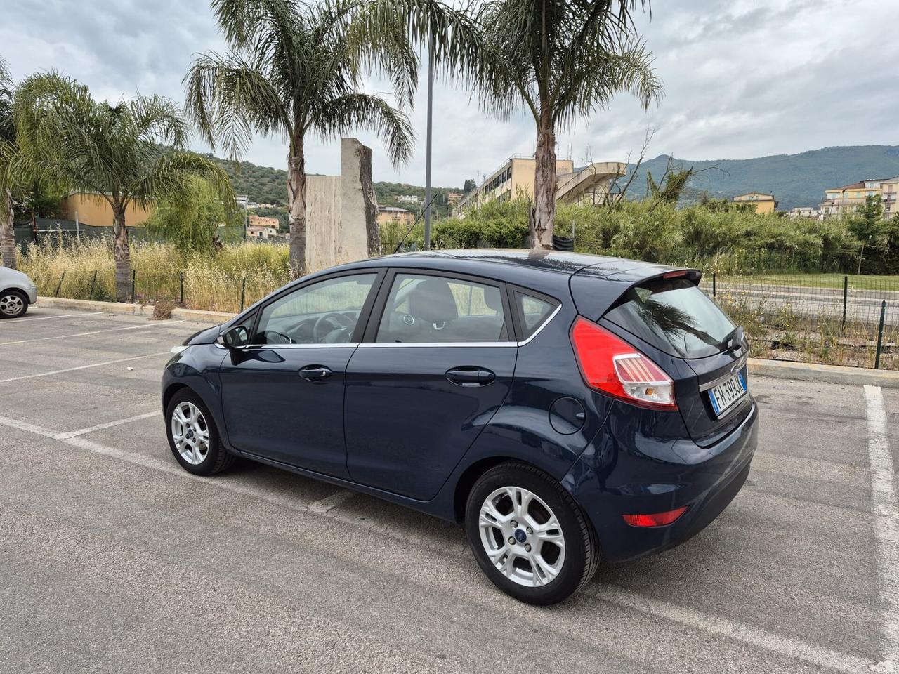Ford Fiesta 1.5 TDCi 75CV 5 porte Titanium