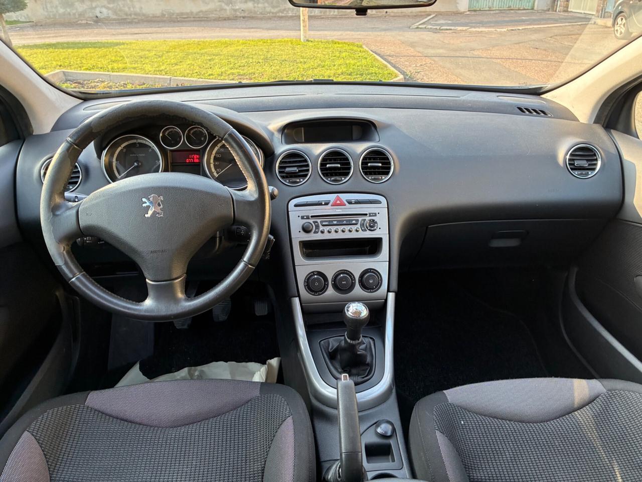 Peugeot 308 1.6 HDi 90CV 3p. Tecno