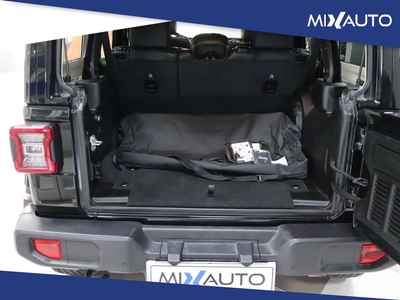 Jeep Wrangler Unlimited 2.0T Sahara GME 270CV 8ATX