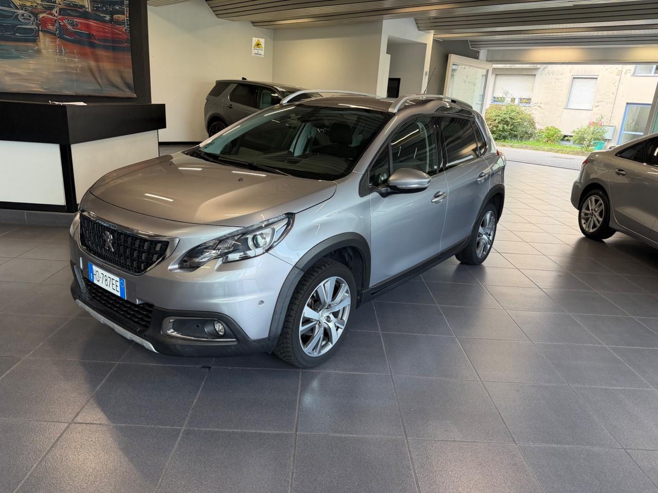 Peugeot 2008 PureTech Turbo 110 EAT6 S&S Black Matt