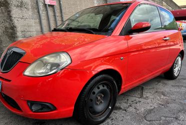 Lancia Ypsilon 1.3 MJT 90 CV Blue&Me