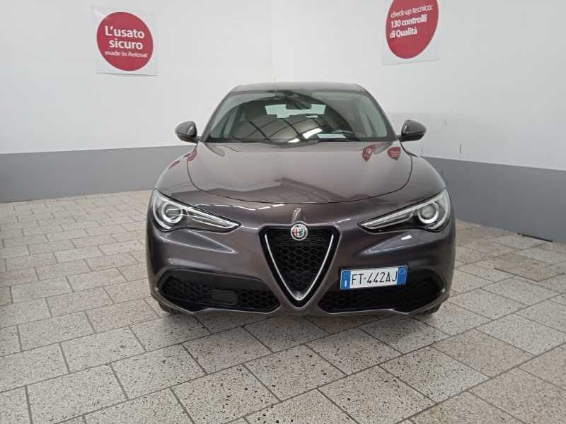 Alfa Romeo Stelvio 2.2 Turbodiesel 190 CV AT8 Q4 Business