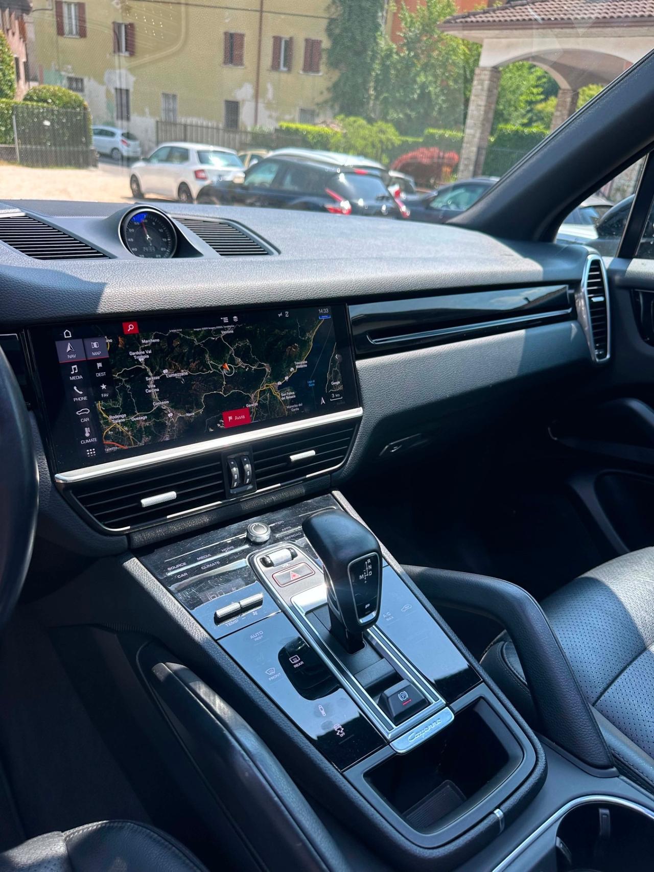Porsche CAYENNE 3.0 V6 PANO BOSE KMCERT UNICOPR