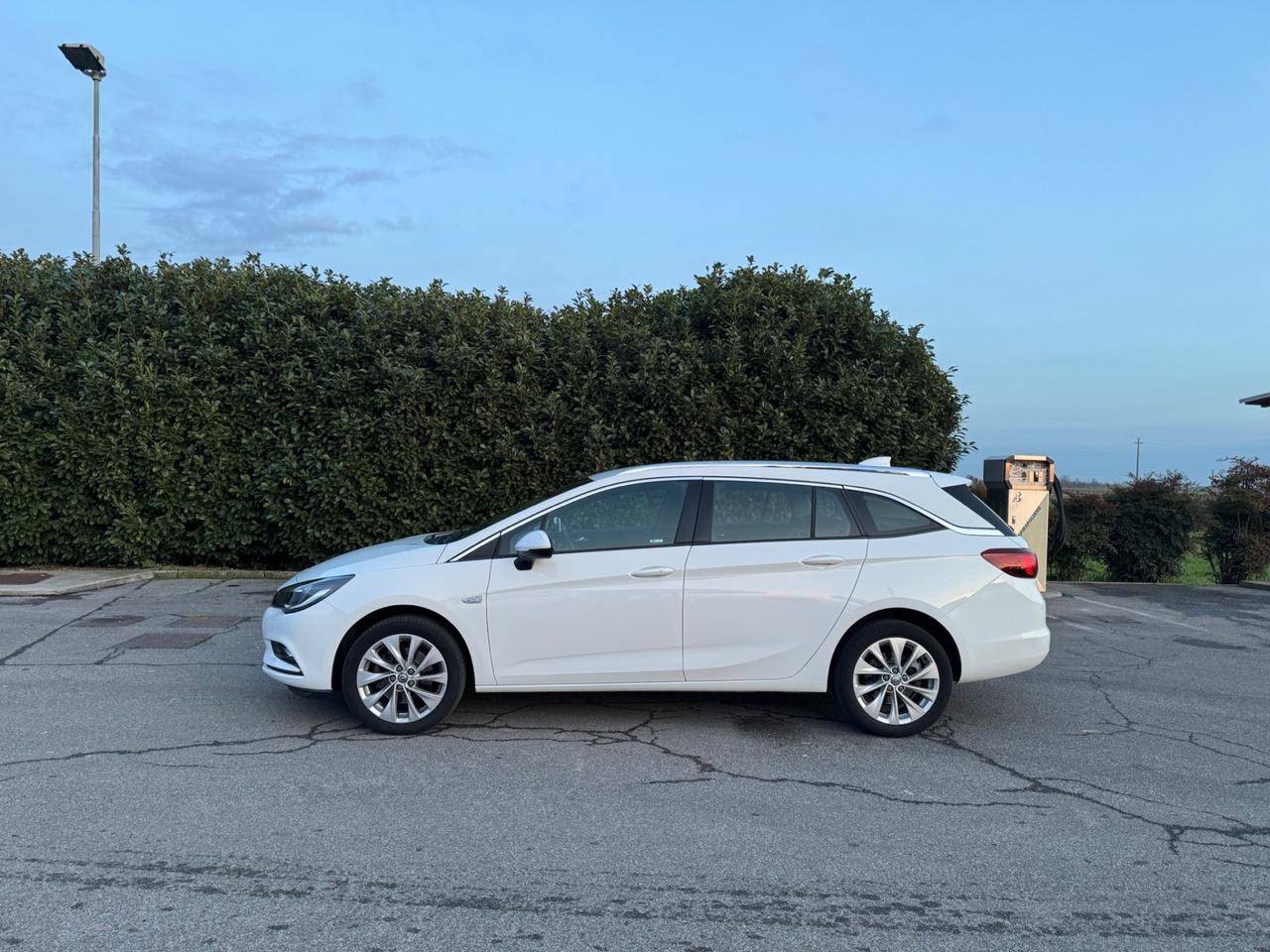Opel Astra 1.4 Turbo 110CV EcoM Sports Tourer Innovation