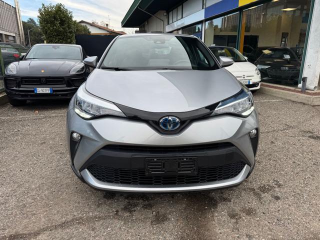 TOYOTA C-HR 1.8 Hybrid E-CVT Business