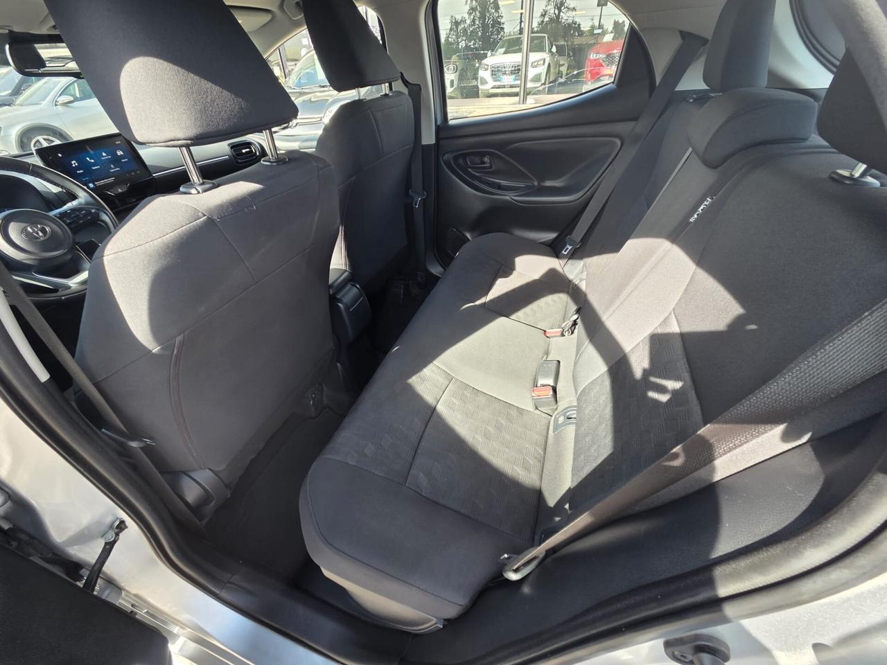 Toyota Yaris 1.5 Hybrid 5 porte Active *full-hybrid* neopatentati* NO VINCOLI FINANZIARI--
