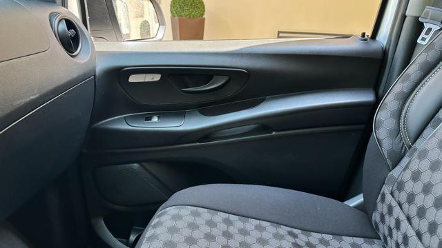 MERCEDES-BENZ Vito 2.0 116 CDI 4x4 PC Tourer Pro Compact