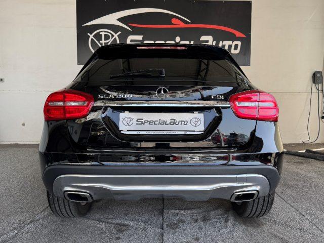 MERCEDES-BENZ GLA 200 CDI Automatic Premium