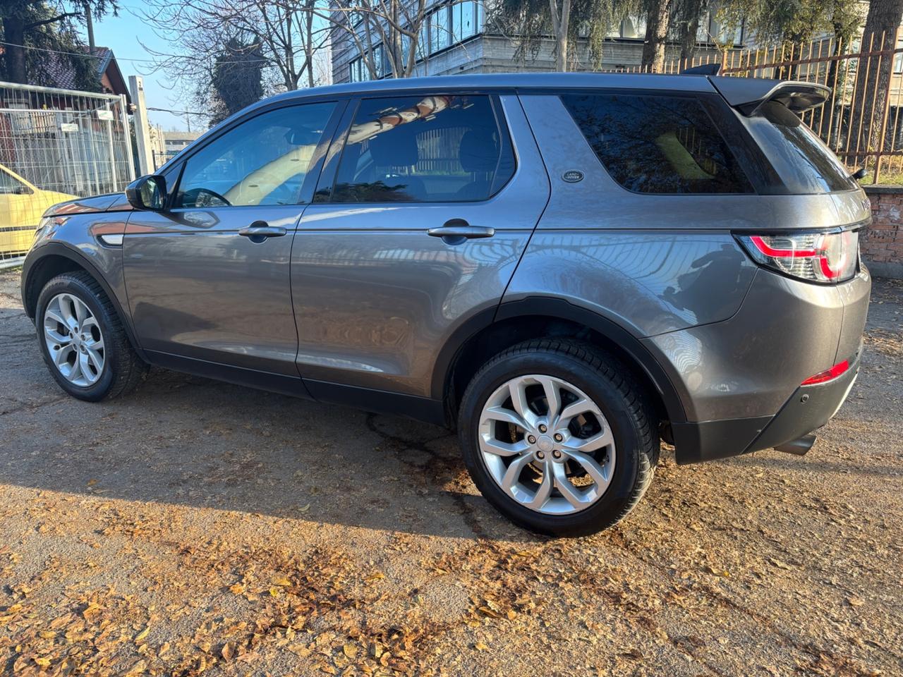 Land Rover Discovery Sport 2.0 TD4 180 CV HSE