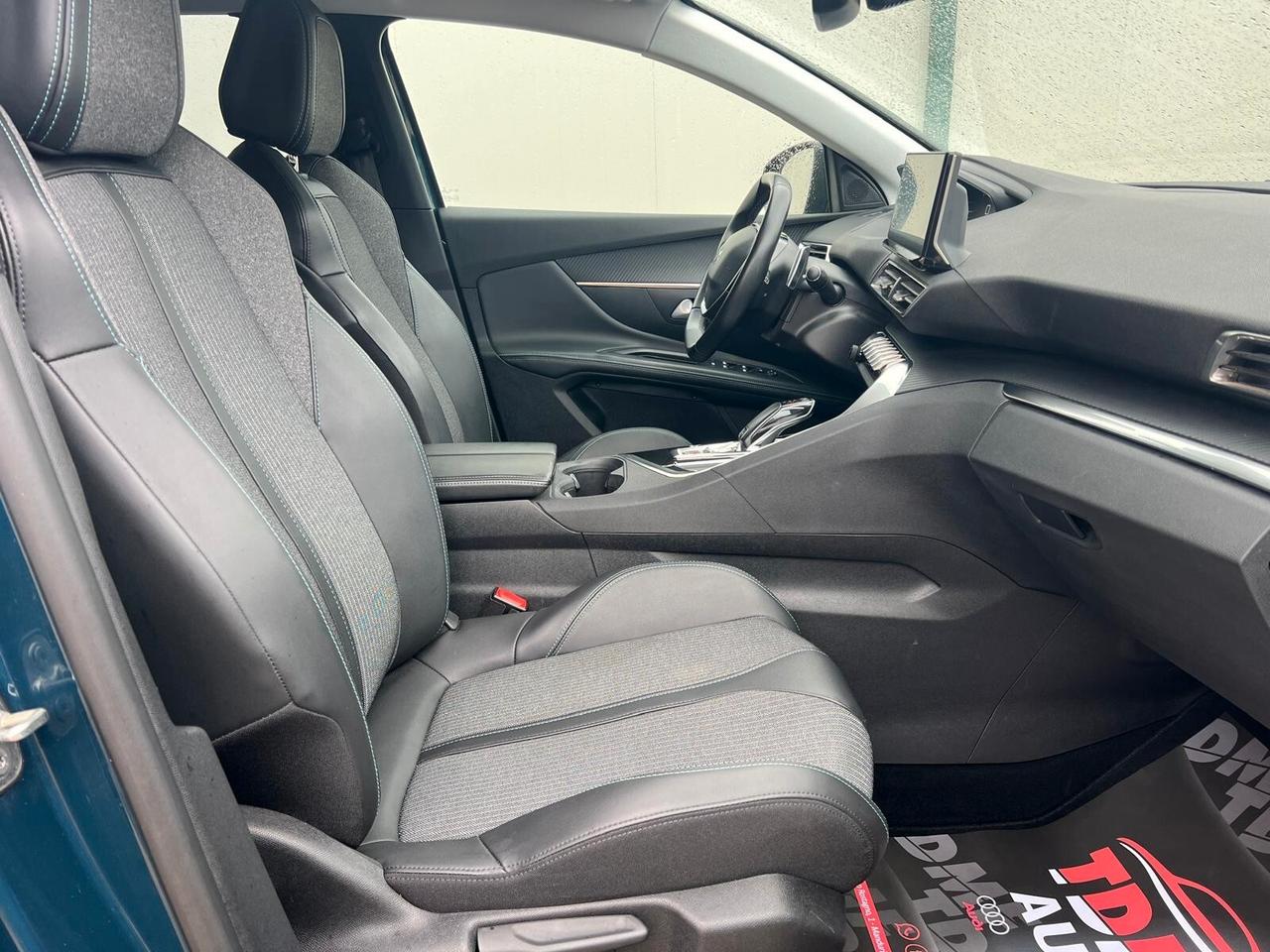 Peugeot 5008 HDi 7 posti 130 EAT8 Allure Pack